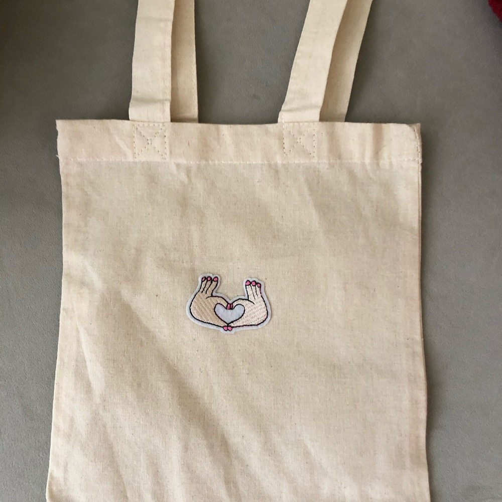 Totes - Picture 6 of 6